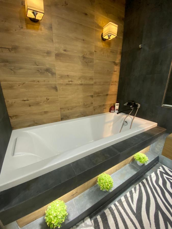 New Double Room Luxury Apartment In The Center Kischinau Exterior foto
