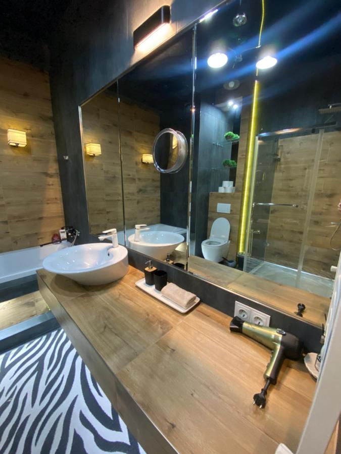 New Double Room Luxury Apartment In The Center Kischinau Exterior foto
